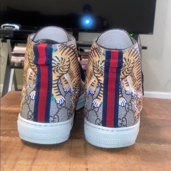 Gucci Gg Supreme Canvas Bengal Tiger Sneakers - Picture 3 of 9